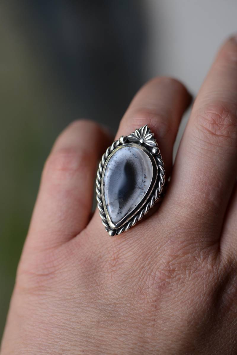 Handcrafted Dendritic Agate Ring Size 9 | Oxidized Silver Band Artisan Jewelry By Formvollendung von Formvollendung
