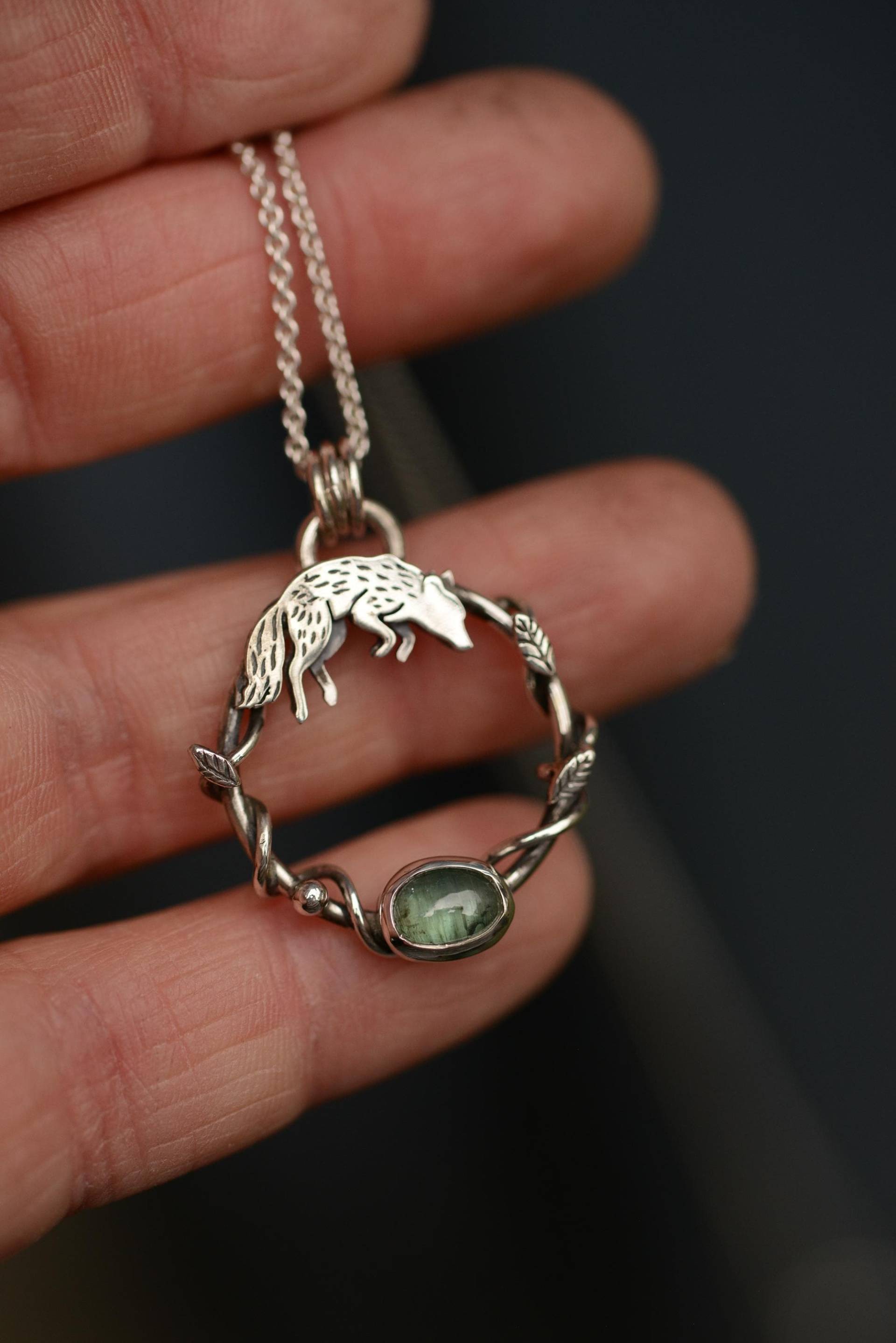 Fox Pendant Necklace With Green Kyanite Gemstone. Handmade Nature Inspired Made Solid Oxidized Silver By Formvollendung Fox Pendant Necklace With Green Kyanite Gemstone. Handmade Nature Inspired Made Solid Oxidized Silver By Formvollendung von Formvollendung