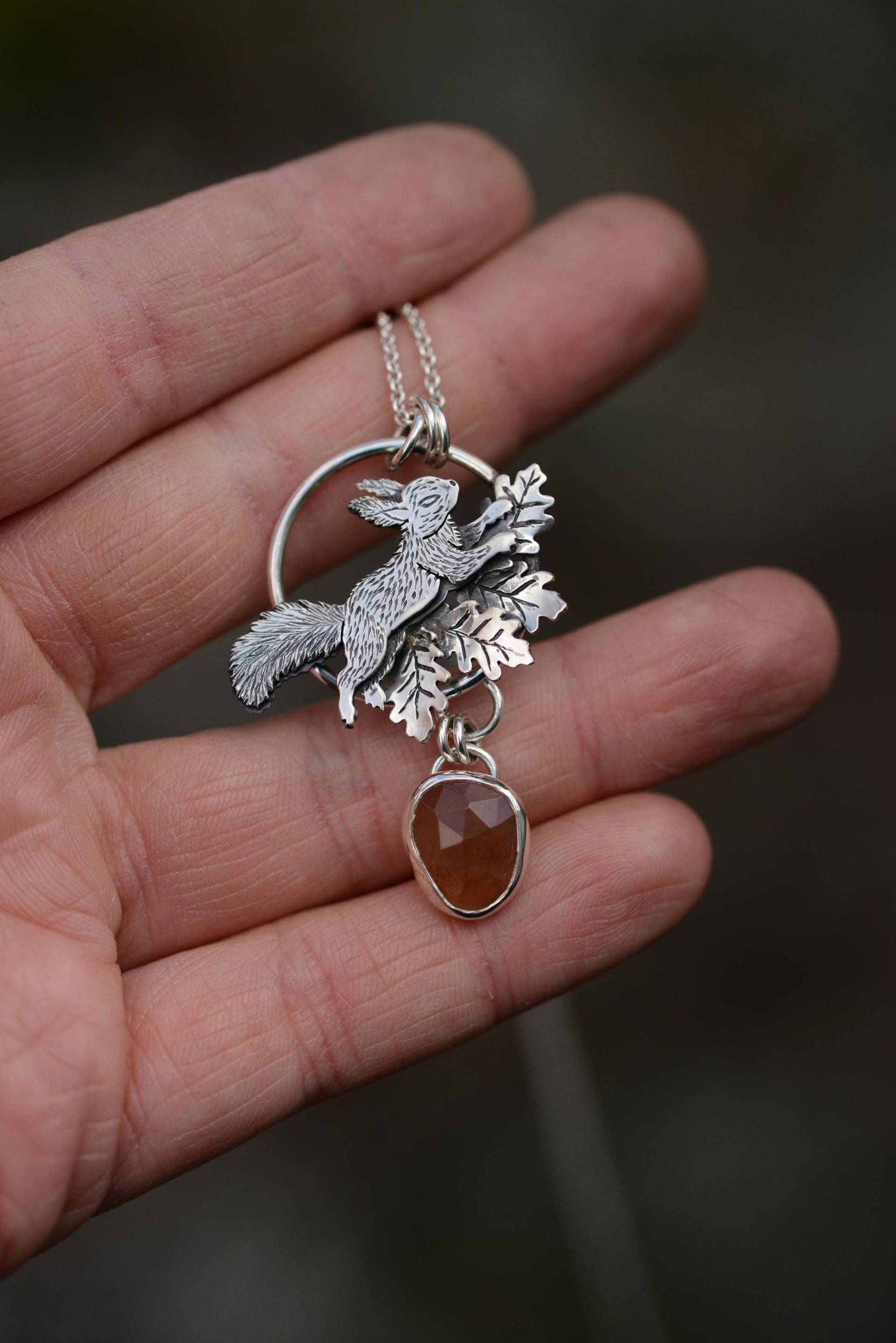 Squirrel Necklac With An Imperial Topaz Gemstone. Handmade Silversmith Jewellery By Formvollendung. Magic Forest Necklace For Women von Formvollendung