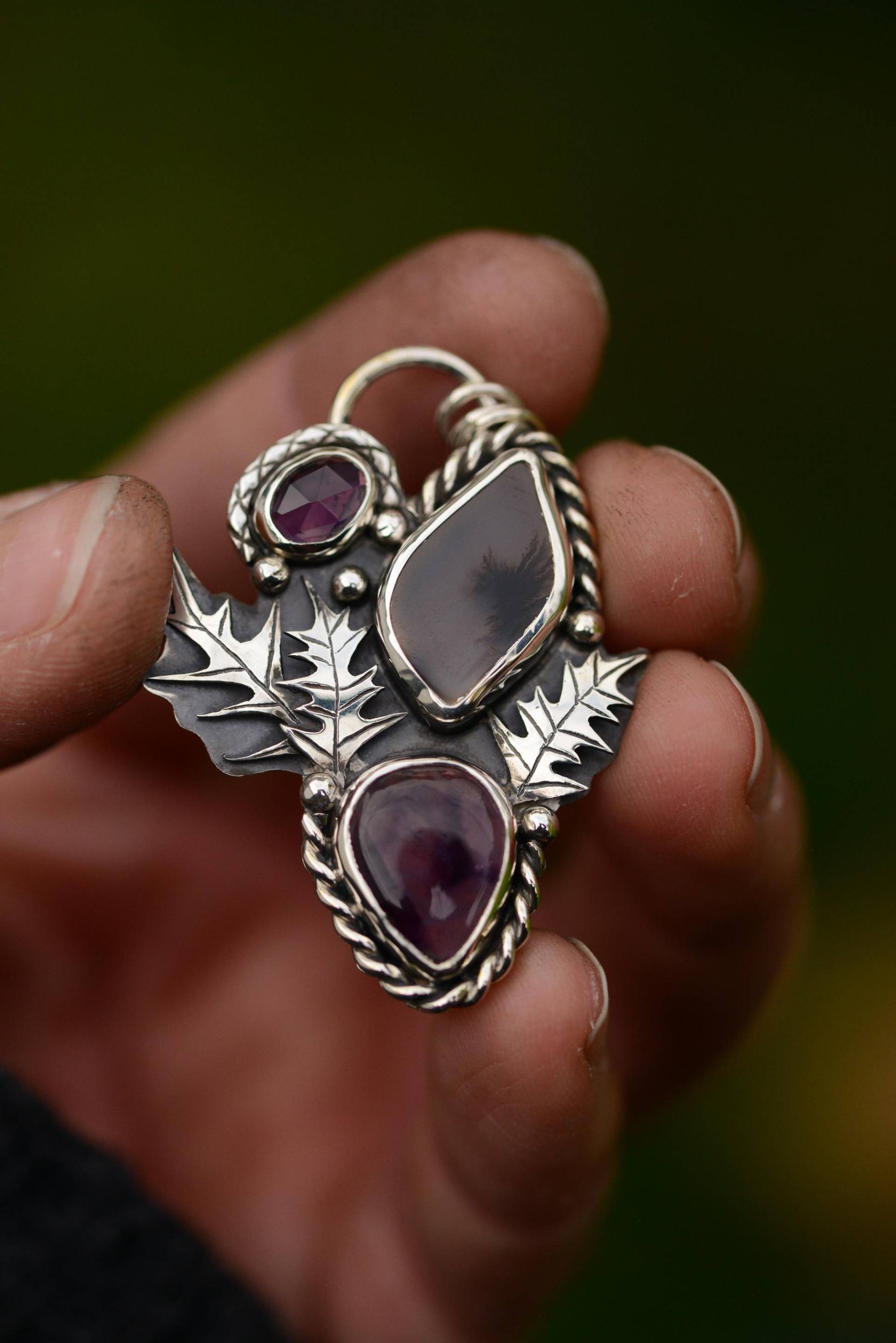 Thistle Necklace With Natural Gemstones, Montana Agate & Amethyst Thistle Leaves, Botanical Made By Silversmith, Ooak von Formvollendung