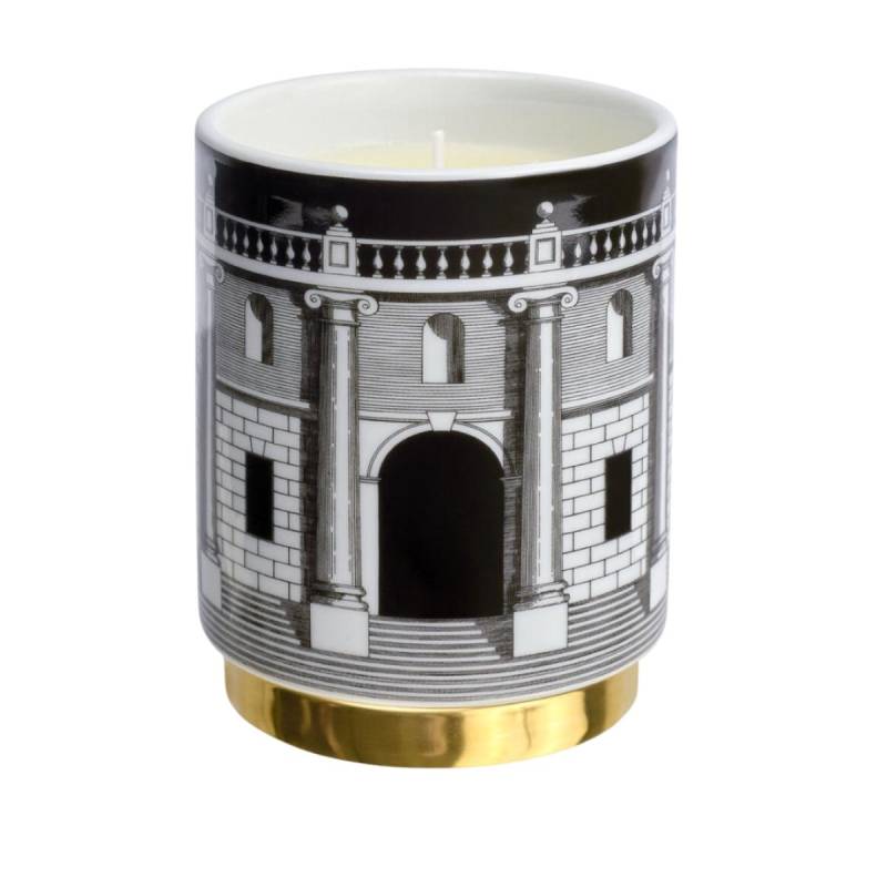 Fornasetti Duftkerze Casa con Colonne Immaginazione (235 g) von Fornasetti