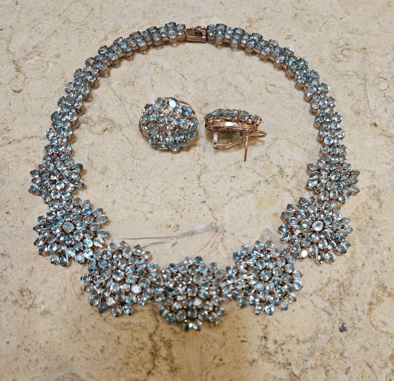 Blau Zirkon Und 18K Rose Gold Vermeil Halskette Passende Ohrringe Set von ForsbergFineJewelry