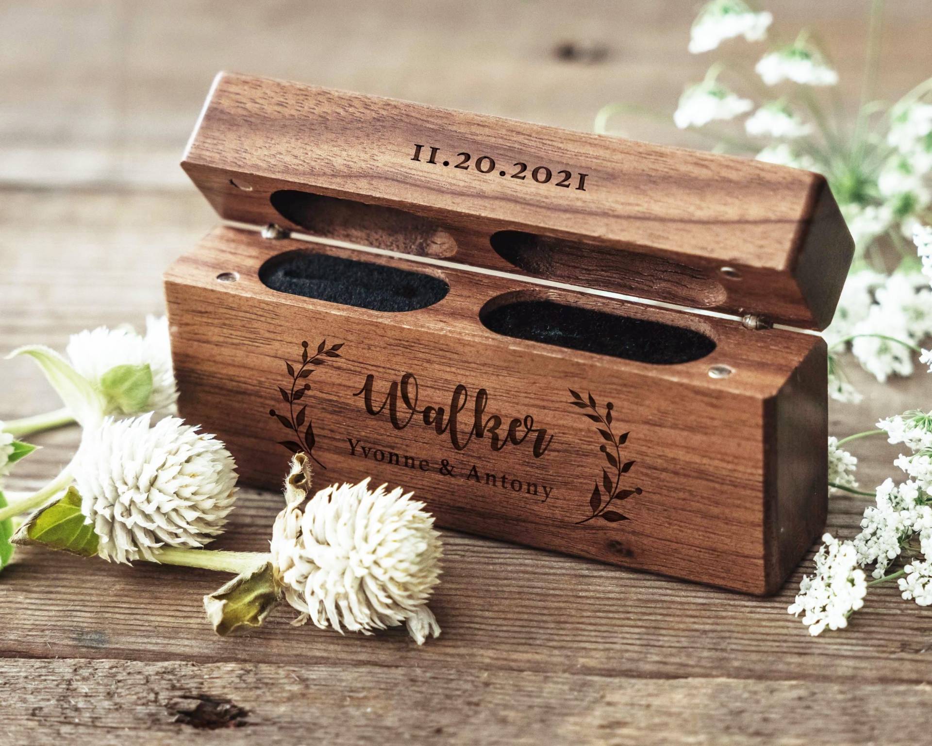 Benutzerdefinierte Hochzeit Ring Box, Double Slot Holz Personalisierte Träger, Verlobung Vorschlag Gravierte Ringhalter von FortisFinds