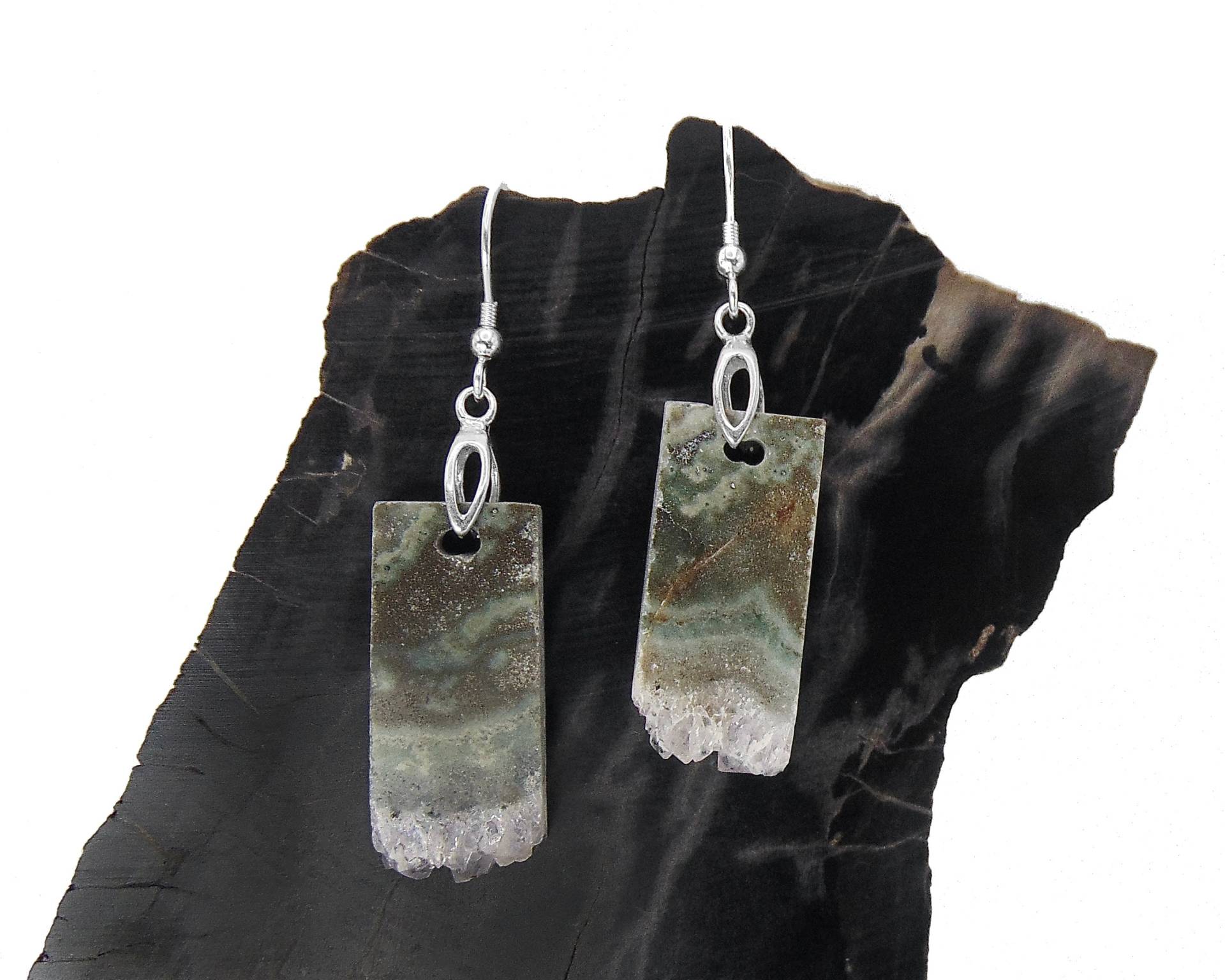 Amethyst Ohrringe in Sterling Silber - Klare Scheibe Geode Matrix Grün Und Braun Amethyst Ohrringe in Sterling Silber - Klare Scheibe Geode Matrix Grün Und Braun von FossilPhilosophy
