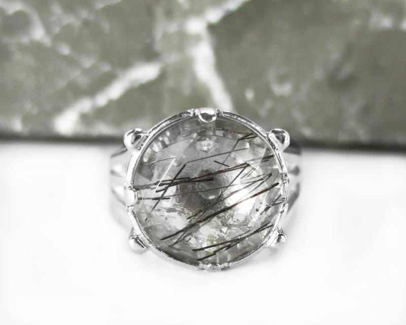 Schwarzer Rutilquarz Ring in Sterling Silber - Us Size 6 7 von FossilPhilosophy