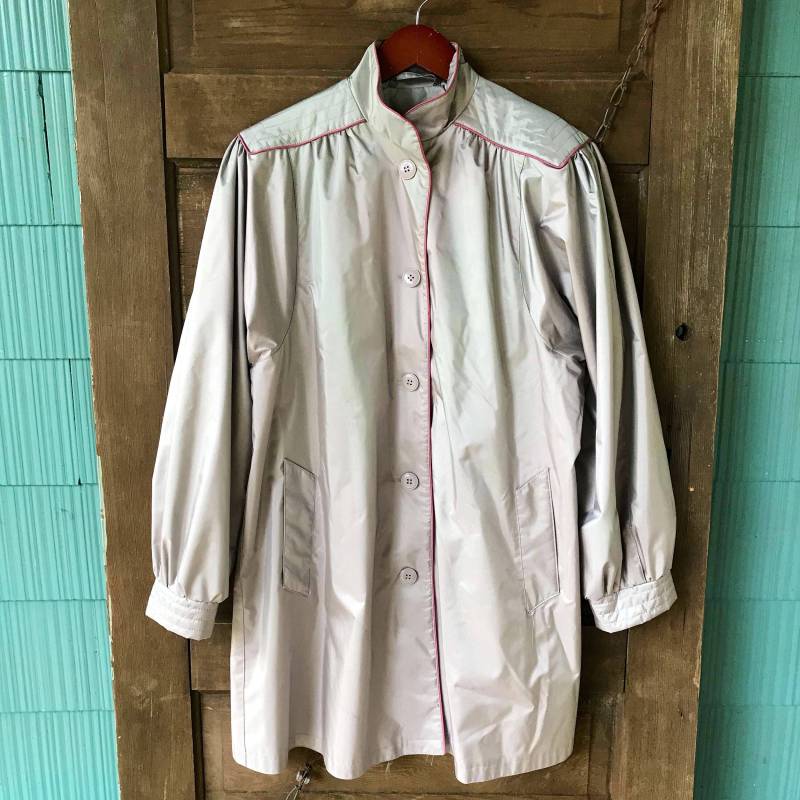 Rad Vintage 80Er Silber Oversized Windbreaker Regenjacke Rain Ramblers von FossilizedFeather