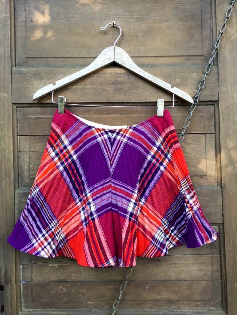 Vintage 60Er Jahre Chevron Karierter Plissee Mini Skort Von Kelita Gr. 27 Vintage 60Er Jahre Chevron Karierter Plissee Mini Skort Von Kelita Gr. 27 von FossilizedFeather