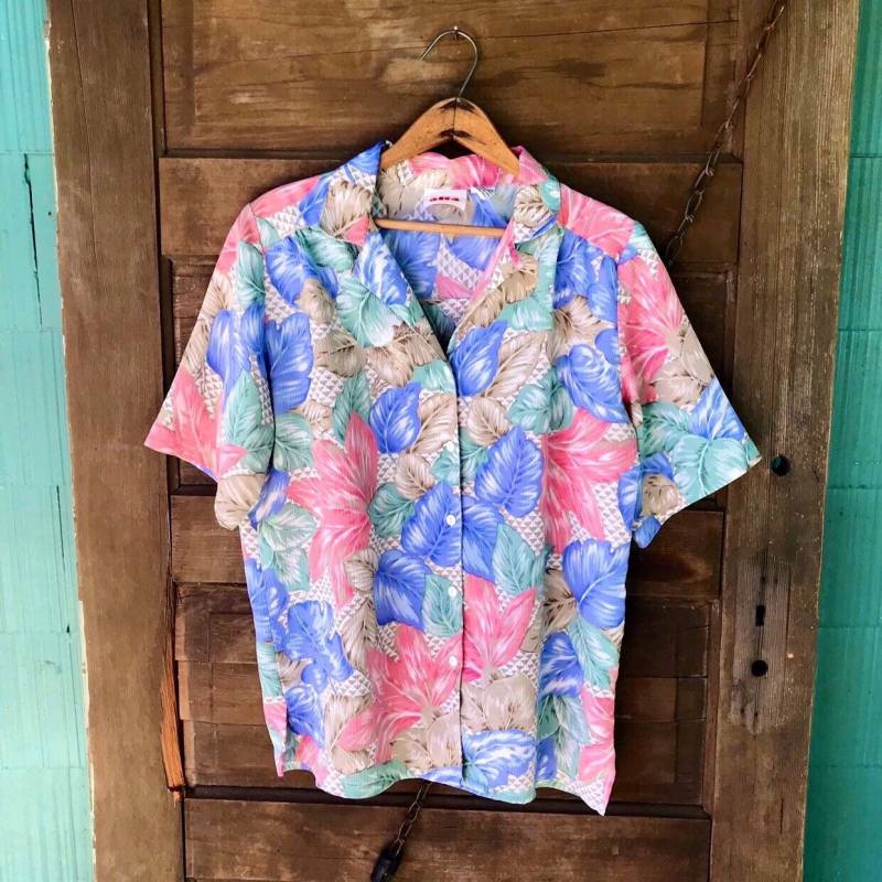 Vintage 90Er Pastell Blatt Und Dreieck Print Button Down Top Von Alia Größe Large von FossilizedFeather