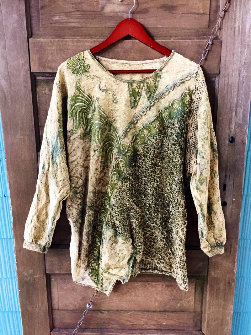 Vintage Multi Tone Grün Mixed Media Samt Spitze Tunika Länge Pullover Top Größe Large von FossilizedFeather