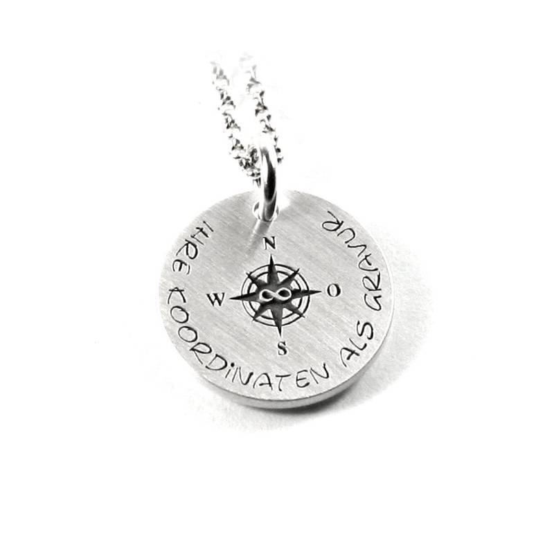 Anhänger Mit Gravur Damen Herren Kette Kompassrose Kompass Gps Koordinaten Geo Windrose Symbol Und 925 Silber Rund Name Datum Ps337Ke2 von Fotoschmuck24