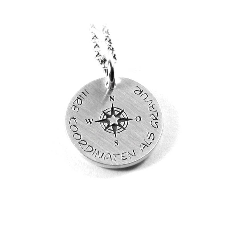 Anhänger Mit Gravur Damen Herren Kette Kompassrose Kompass Gps Koordinaten Geo Windrose Symbol Und 925 Silber Rund Name Datum Ps341Ke2 von Fotoschmuck24