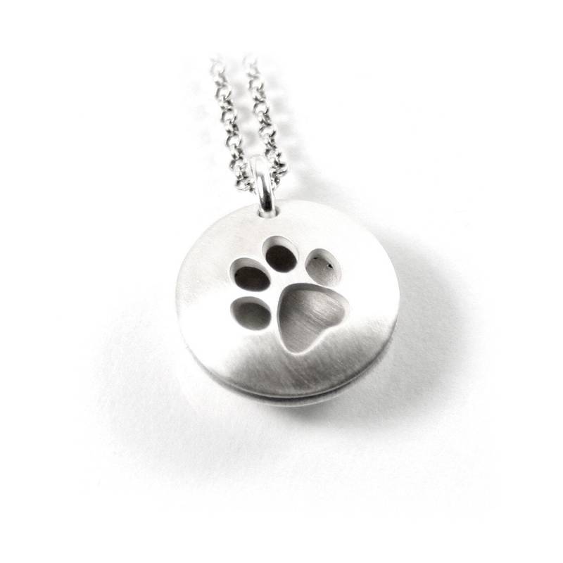 Anhänger Mit Ihrer Gravur Medaillon Hund Hundepfote Pfote 45cm Lange Kette Aus 925 Silber Individuelle Rund Erinnerungsstück Tier | Psd24Ke2 von Fotoschmuck24