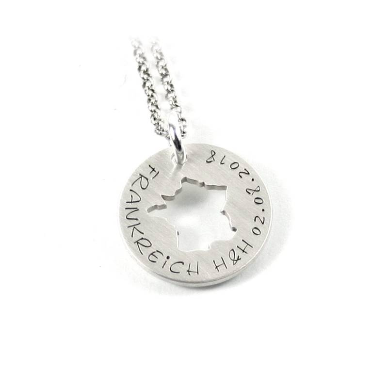 Landkarte Ihrer Wahl Mit Gravur Wunsch Landkarten Umriss Silhouette Anhänger 45 cm Kette 925 Silber | Damen Herrn Unisex |Plac Ke2 von Fotoschmuck24