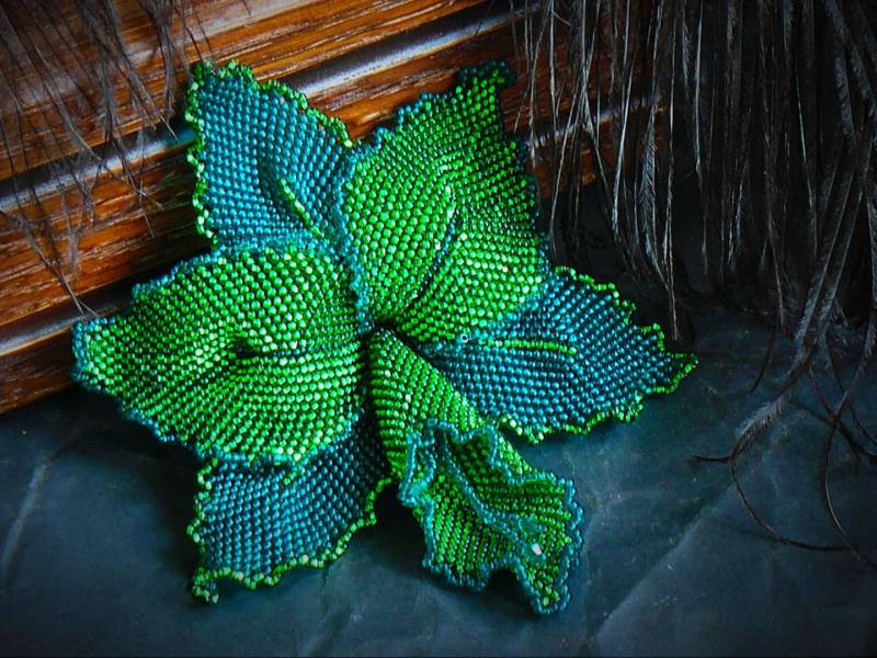 Grüne Barrette_Beaded Brosche/Barrette_Flower Brooch_Convertible Schmuck Flower_statement Jewelry_Hair Clip Grüne Barrette_Beaded Brosche/Barrette_Flower Brooch_Convertible Schmuck Flower_statement Jewelry_Hair Clip von FottiniyaBeads