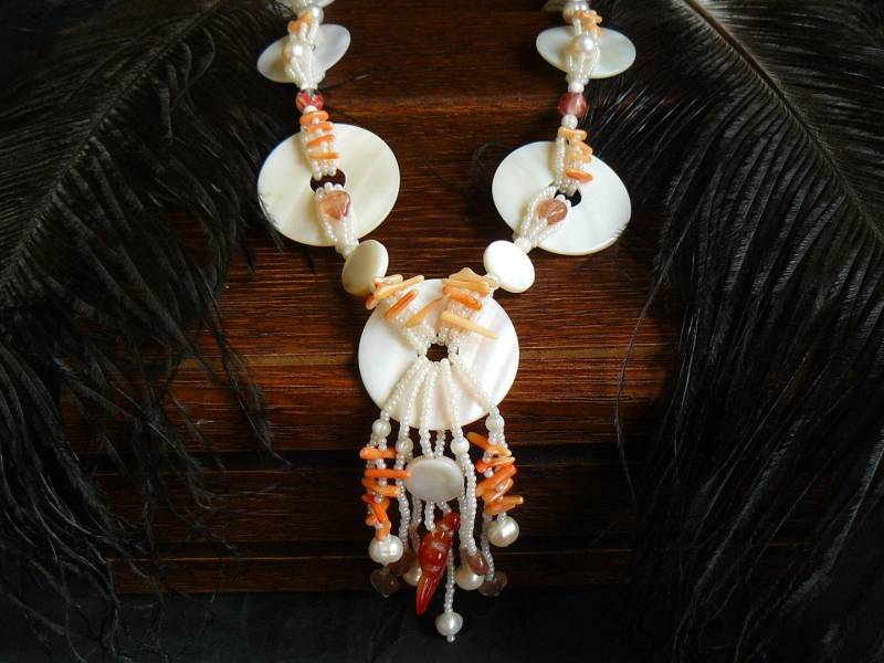 Hypoallergen Necklace_White Perlen Necklace_Beads, Perlmutt, Karneol, Perlen, Korallen. Ooak Hypoallergen Necklace_White Perlen Necklace_Beads, Perlmutt, Karneol, Perlen, Korallen. Ooak von FottiniyaBeads