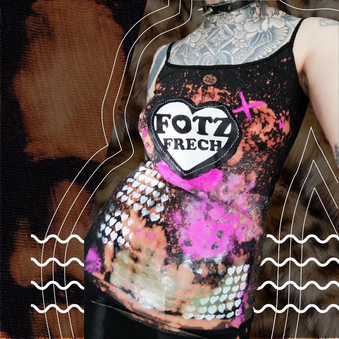 Upcyclingshirt - Fotzfrech Upcyclingshirt - Fotzfrech von FotzFrech