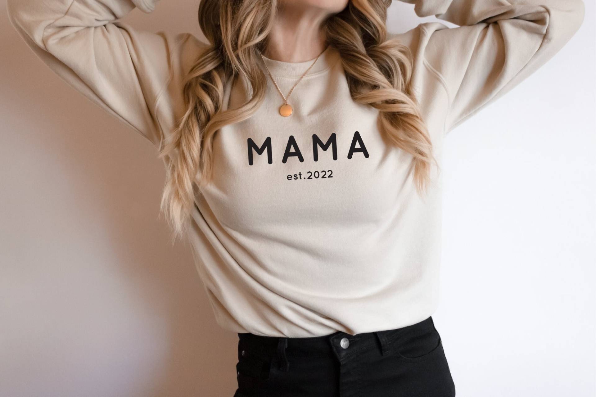 Personalisiertes Mom Est. Shirt, Oversized Sweatshirt, Geschenk Für Mama, Erstes Mal Mama Geschenk, Muttertagsgeschenk von FountainOfWishes