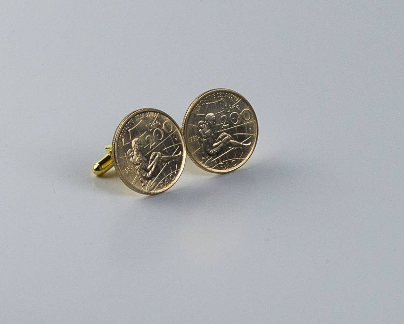 Italien 200 Lire Women's Year Coin Manschettenknopf von FoxLinkDesign
