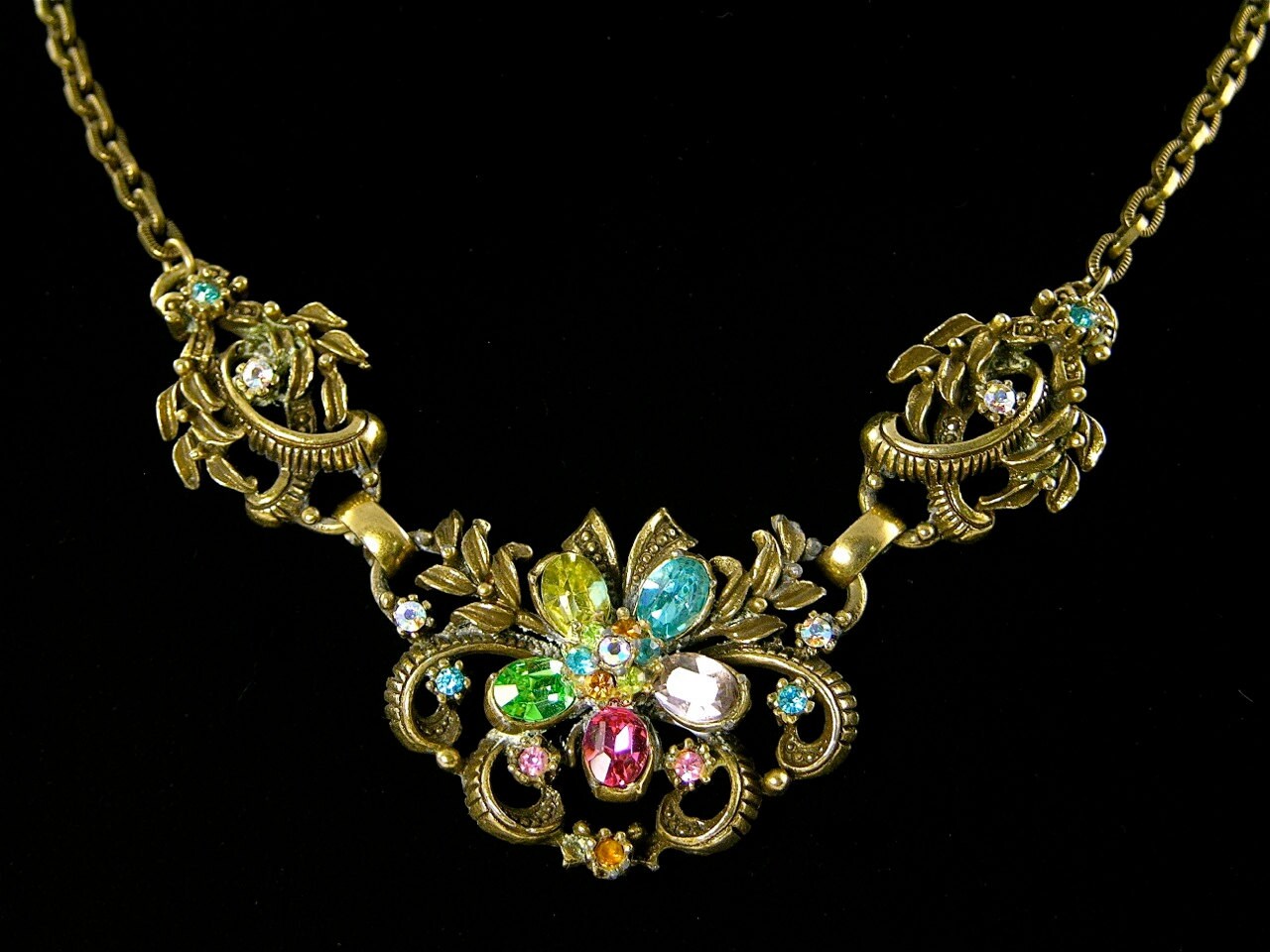 Coro Bunte Pastell Strass Antik-Halskette | No. 1136 Coro Bunte Pastell Strass Antik-Halskette | No. 1136 von FoxfireVintageJewelr