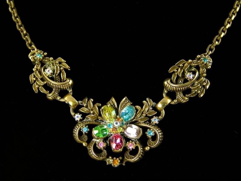 Coro Bunte Pastell Strass Antik-Halskette | No. 1136 Coro Bunte Pastell Strass Antik-Halskette | No. 1136 von FoxfireVintageJewelr