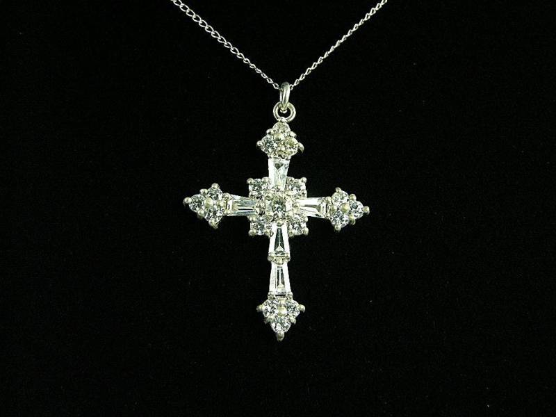 sterling Silber Cz Kreuz Anhänger | Art. No. 1049 sterling Silber Cz Kreuz Anhänger | Art. No. 1049 von FoxfireVintageJewelr