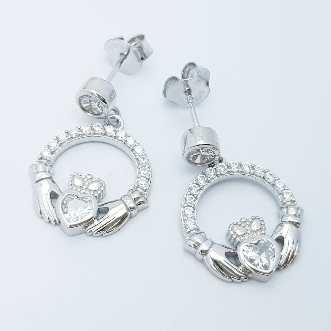 Claddagh Ohrringe, Silber Tropfen Ohrringe Claddagh Ohrringe, Silber Tropfen Ohrringe von FoxfordJewellery