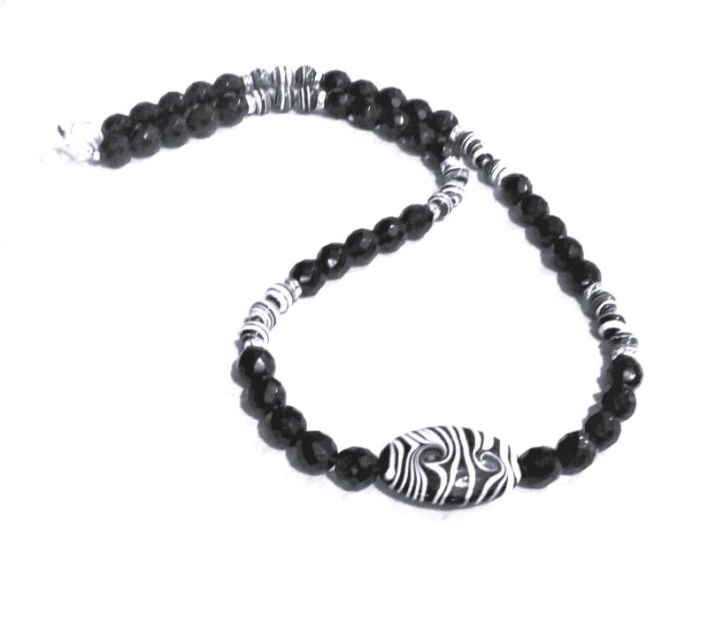 Zebra Lampwork Schwarz & Weiß Glas Anhänger Halskette Schmuck Facettierte Perlenkette Zebra Lampwork Schwarz & Weiß Glas Anhänger Halskette Schmuck Facettierte Perlenkette von FoxyBeading