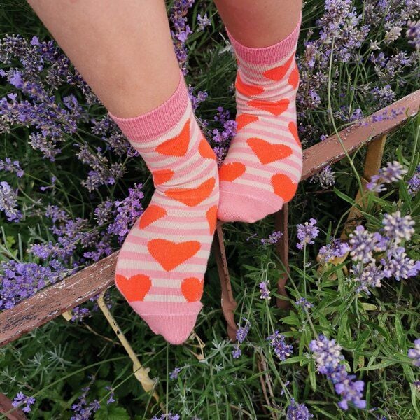 Fräulein Prusselise Herzchen Socken rot, beige, rosa, bunt gemustert Fräulein Prusselise Herzchen Socken rot, beige, rosa, bunt gemustert von Fräulein Prusselise