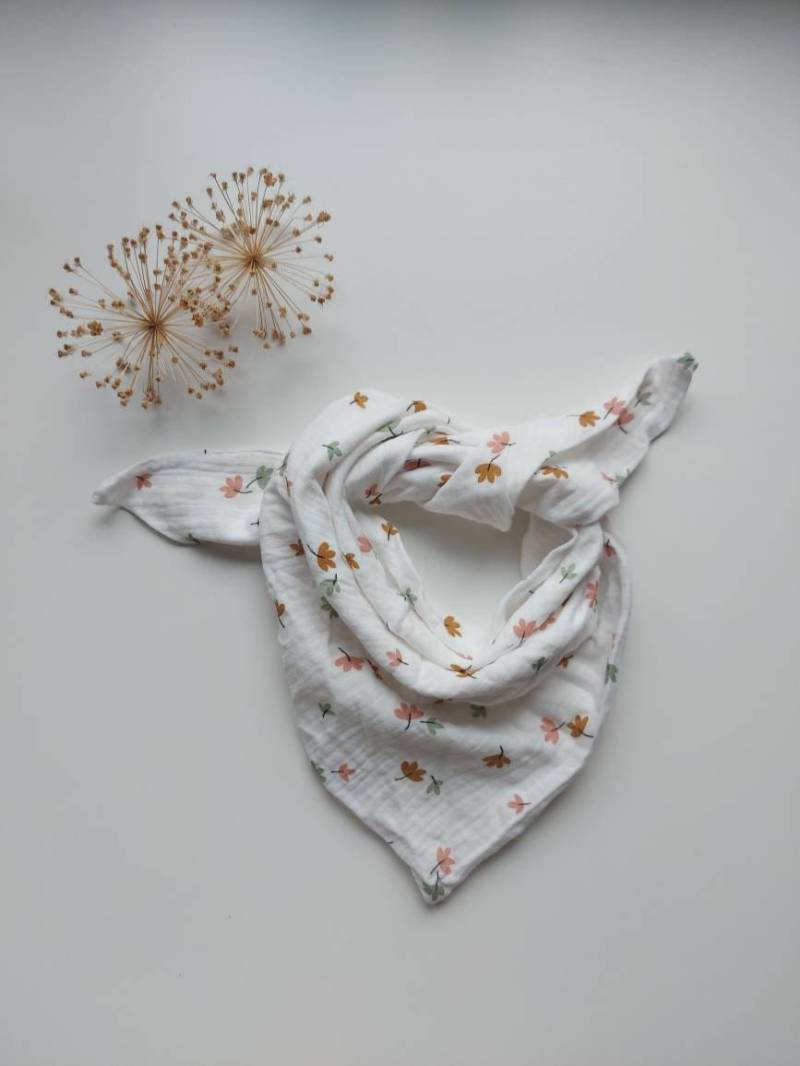 Bezauberndes Musselin Tuch in Weiß von FraeuleinFrauke