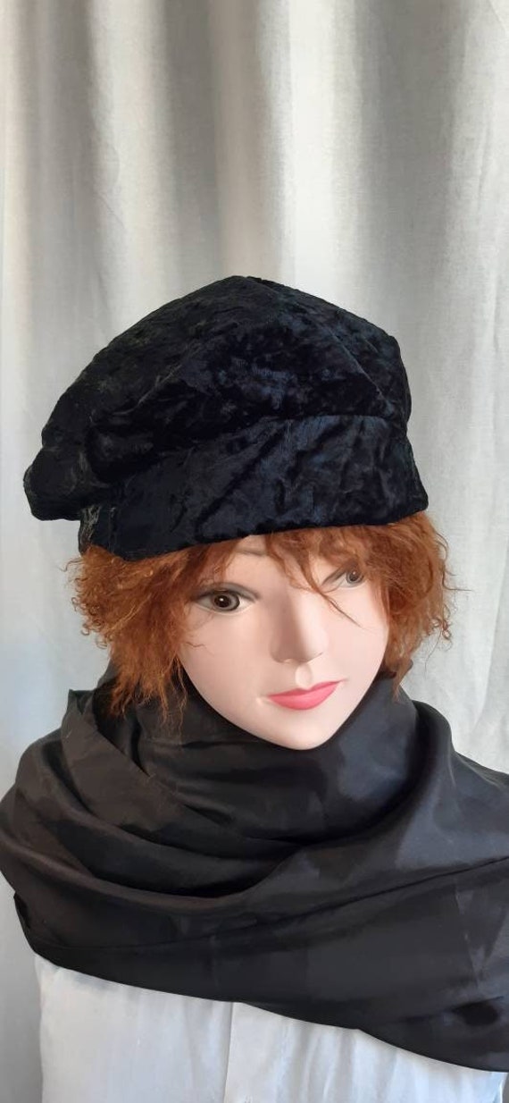 Kleine Baskenmütze Aus Crashsamt von FraeuleinLina