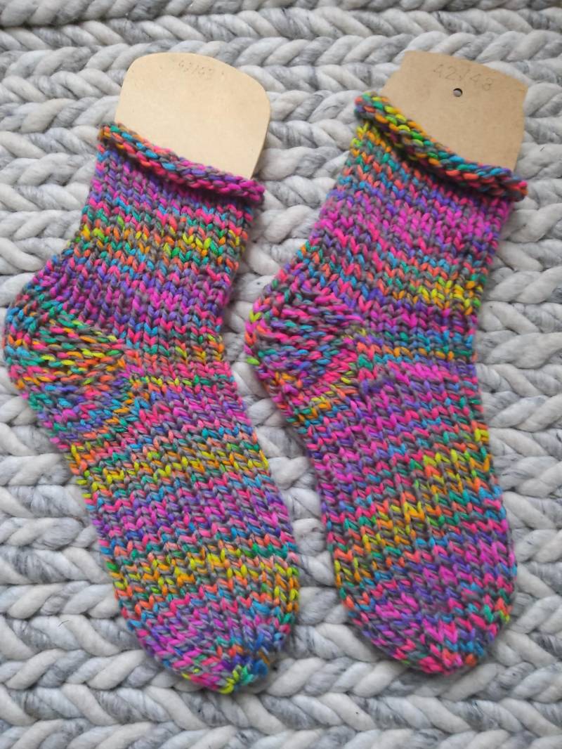 Selbstgestrickte Dicke Socken Größe 42/43 von FraeuleinMaschenhaft