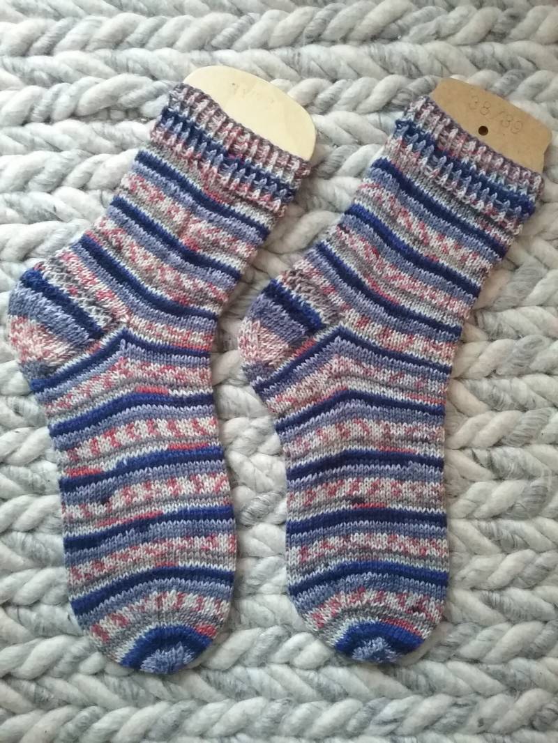 Selbstgestrickte Socken Größe 38/39 von FraeuleinMaschenhaft