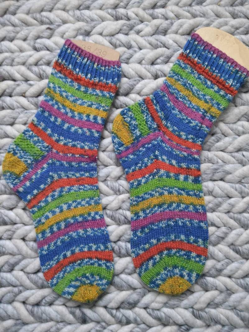 Selbstgestrickte Socken Größe 38/39 von FraeuleinMaschenhaft