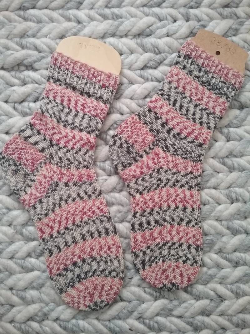 Selbstgestrickte Socken Größe 38/39 von FraeuleinMaschenhaft