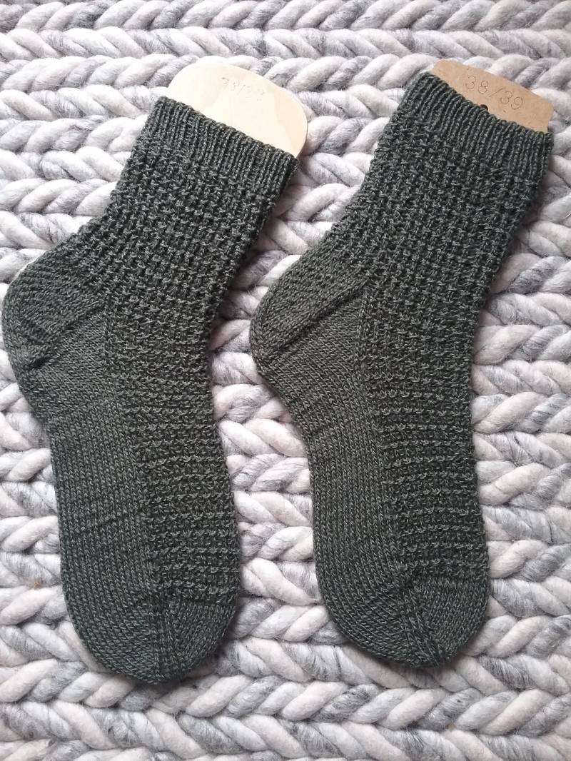 Selbstgestrickte Socken Größe 38/39 von FraeuleinMaschenhaft