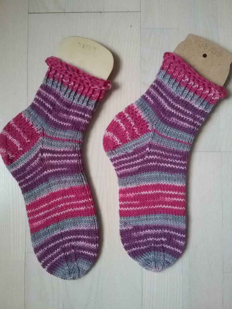 Selbstgestrickte Socken Größe 38/39 von FraeuleinMaschenhaft