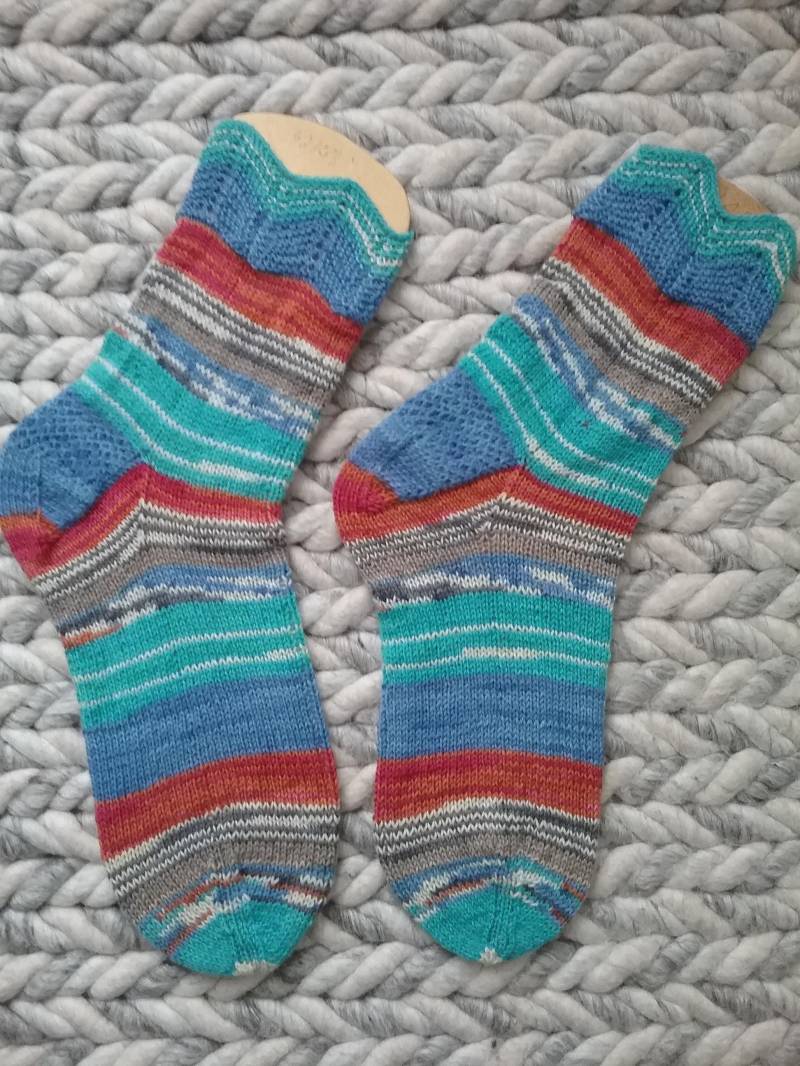 Selbstgestrickte Socken Größe 42/43 von FraeuleinMaschenhaft