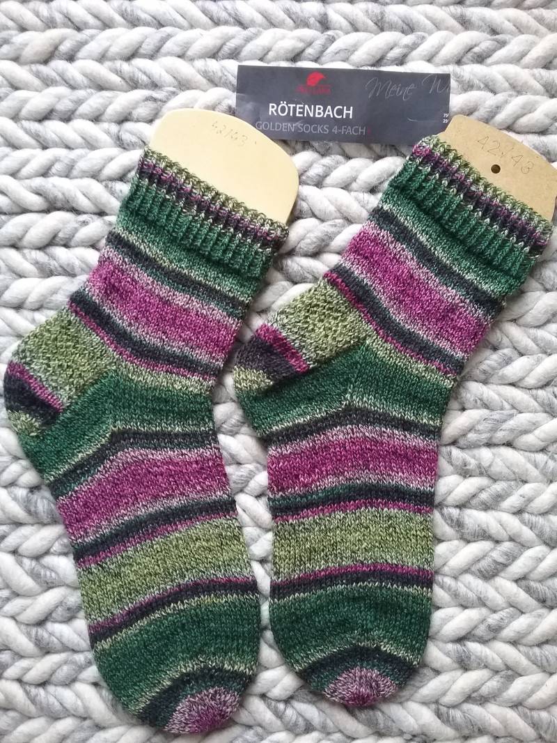 Selbstgestrickte Socken Größe 42/43 von FraeuleinMaschenhaft