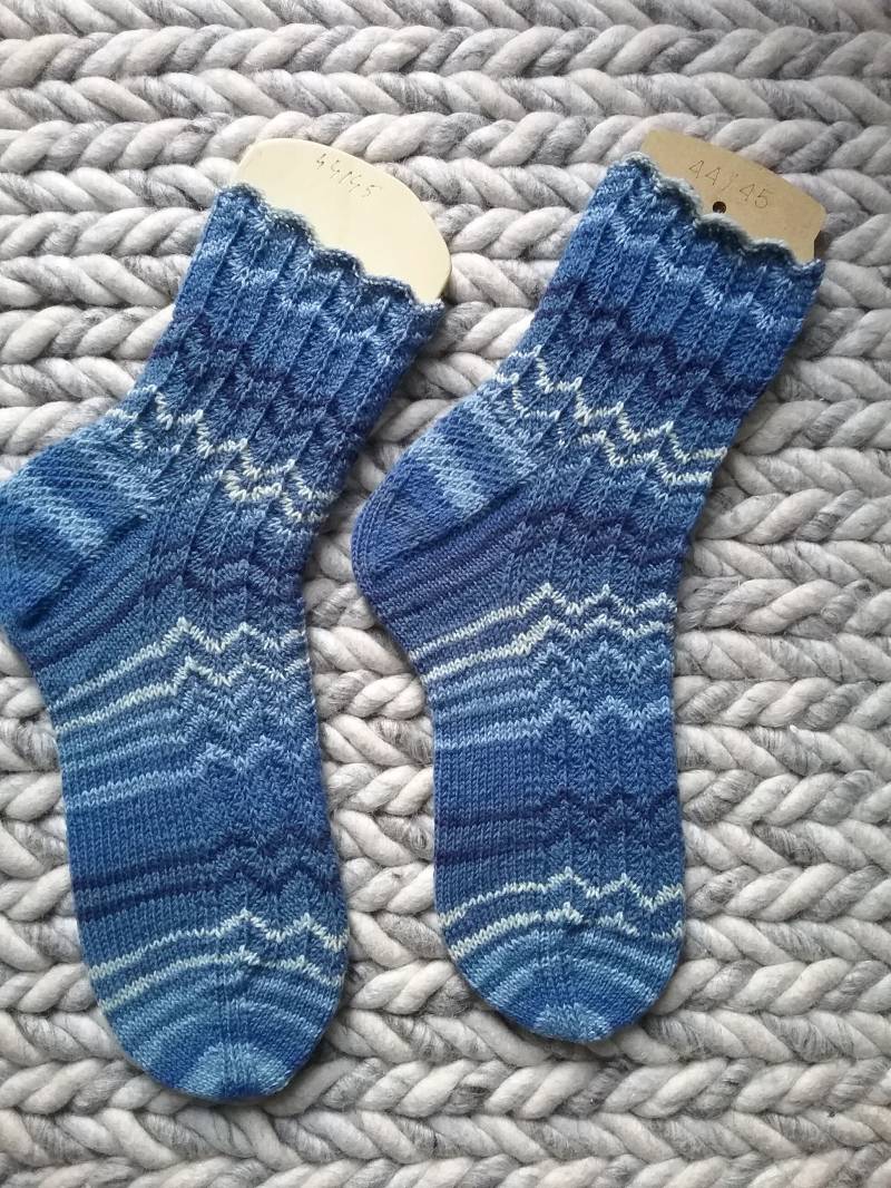 Selbstgestrickte Socken Größe 44/45 von FraeuleinMaschenhaft