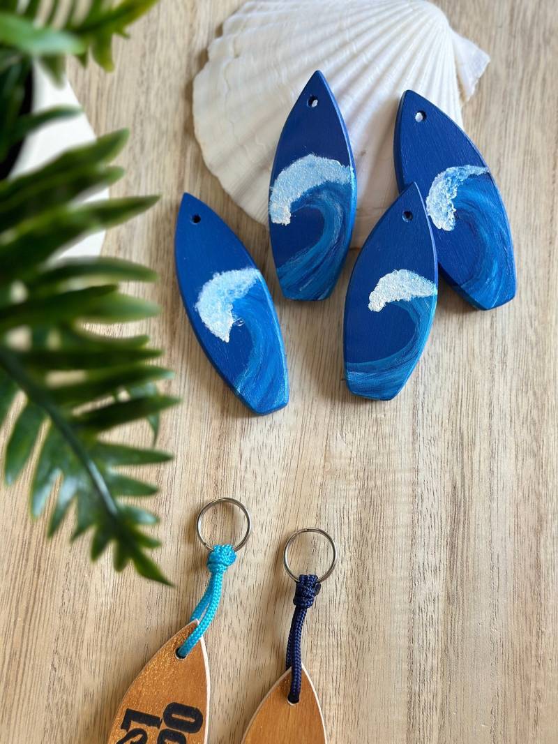 Upcycling Schlüsselanhänger Surfbrett - Maritim, Einzigartig & Nachhaltig | Geschenk Für Surfer von FraeuleinMoDesign