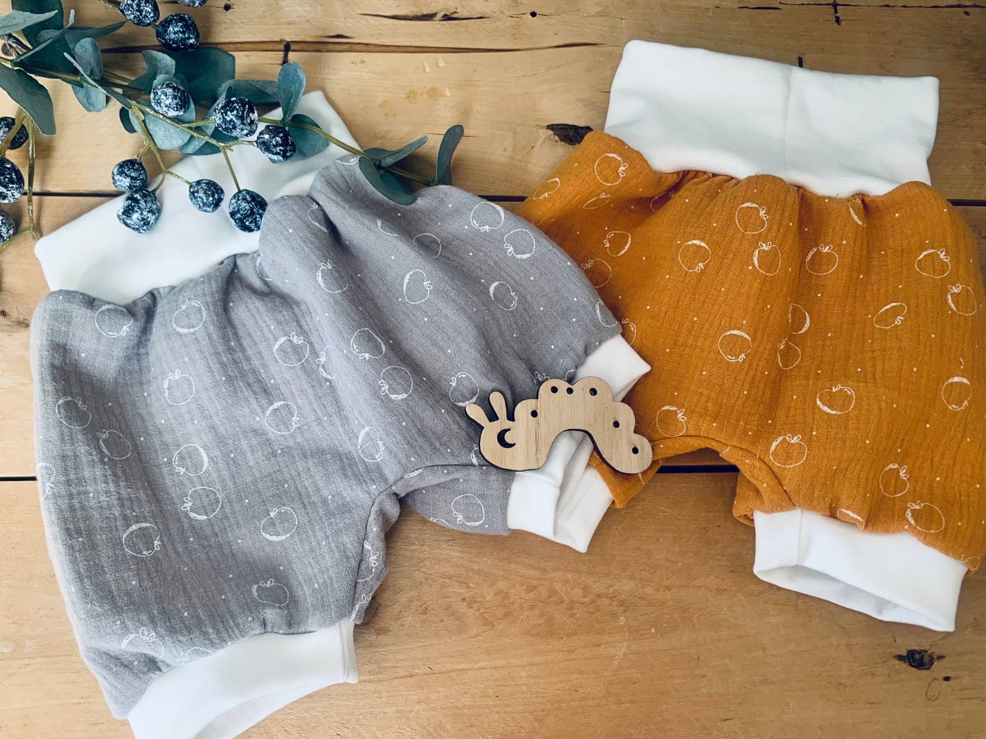 Angebot Zum Selbst Kombinieren Kurze Pumphose, Shorts , Sommerhose, Musselin von FraeuleinPieksig