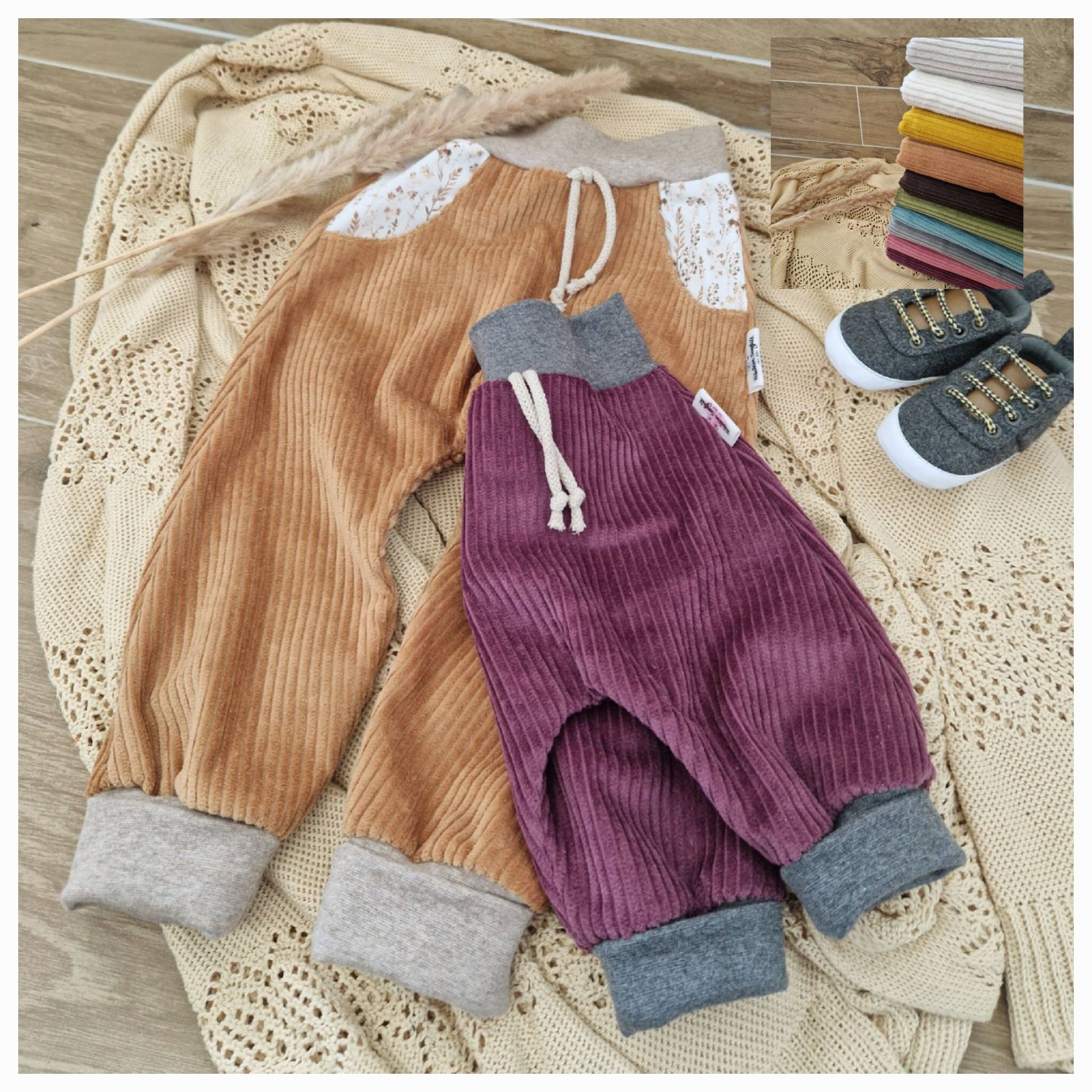 Cordhose, Pumphose, Knickerbocker, Haremshose, Große Stoffauswahl, Babykleidung, Kinderkleidung, Eu-Größe 62-116, Mitwachshose, Hosentaschen Cordhose, Pumphose, Knickerbocker, Haremshose, Große Stoffauswahl, Babykleidung, Kinderkleidung, Eu-Größe 62-116, Mitwachshose, Hosentaschen von FraeuleinSorgfalt
