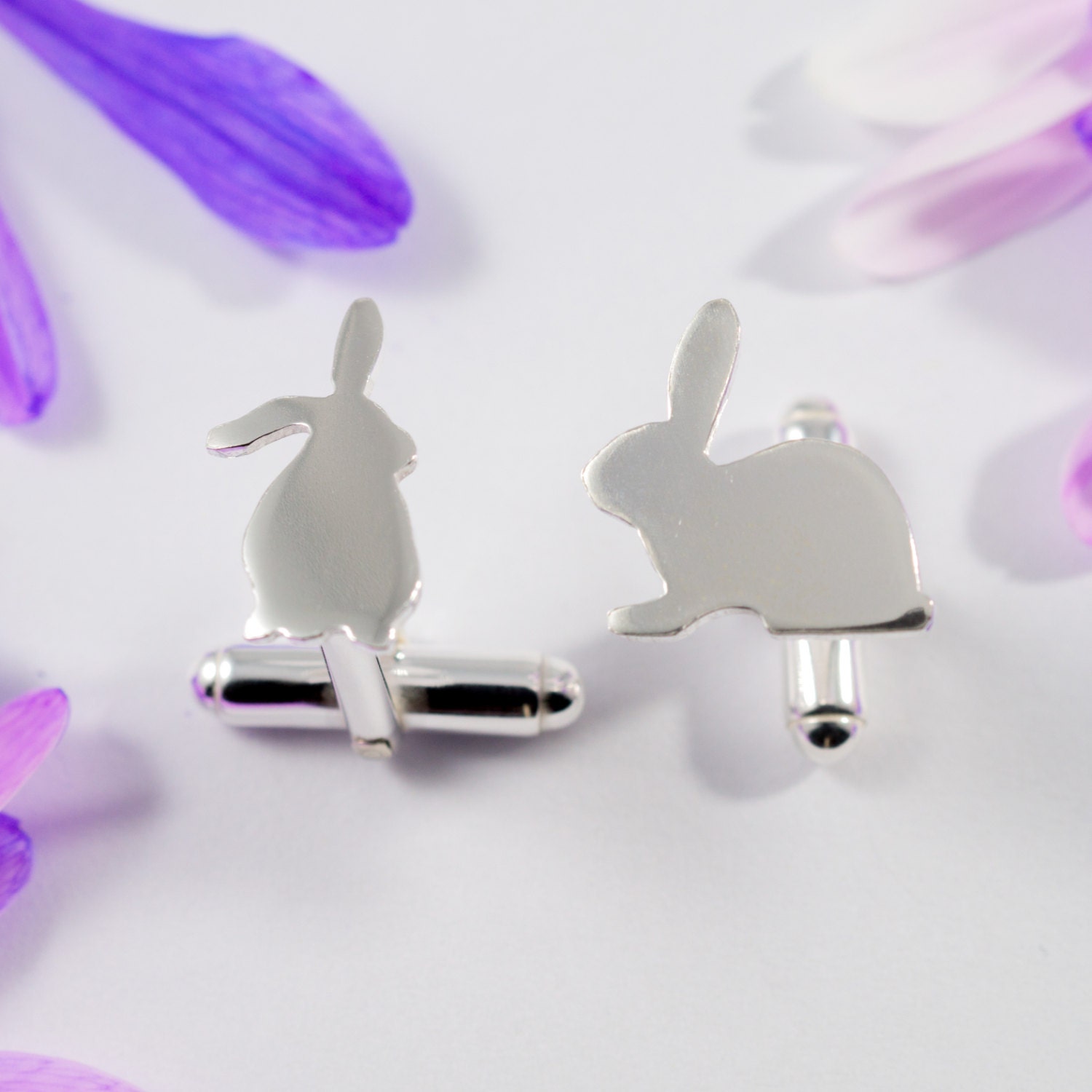 Handgemachte Sterling Silber Hase Manschettenknöpfe Mismatched Paar von FragmentDesignsEtsy
