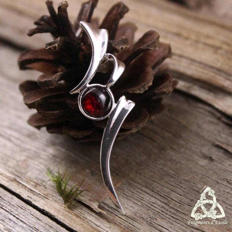 Granat Elfen Anhänger Massiv Silber, Helle Volute, Feenmagie, Dunkelsilber Rot, Natur Luft Halskette, Wicca Pagan Schmuck, Gothic Granat Elfen Anhänger Massiv Silber, Helle Volute, Feenmagie, Dunkelsilber Rot, Natur Luft Halskette, Wicca Pagan Schmuck, Gothic von FragmentsdEtoile