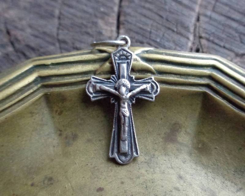 Jahrgang Orthodoxen Silber Kleine Kreuz Kruzifix Worte Des Gebets "Save & Protect" Floral Ornament Religiöser Schmuck-Symbol Glaubens + Ic Xc Jahrgang Orthodoxen Silber Kleine Kreuz Kruzifix Worte Des Gebets "Save & Protect" Floral Ornament Religiöser Schmuck-Symbol Glaubens + Ic Xc von FragmentsofHistory
