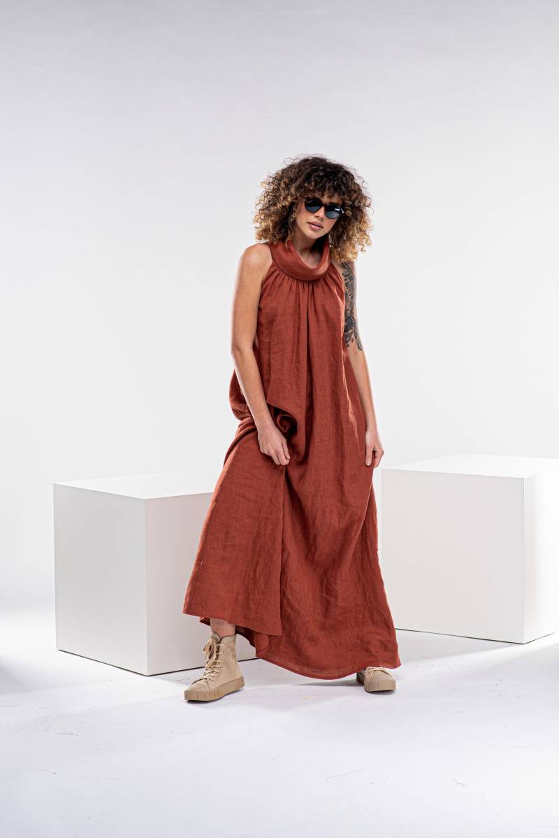 Ärmelloses Leinenkleid, Sommerkleid Mit Hohem Halsausschnitt, Langes Leinen-Kaftankleid, Plus Size Maxikleid, Nachhaltige Kleidung von Fraktura