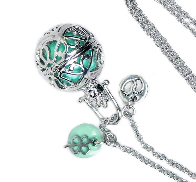 Creator-Schwangerschaft Bola, Silberne Schwangerschaft Wassergrüne Perle Perle, Geschmuck Schwangere Frau von FrancoiseCreations