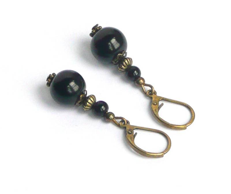Dangle Black Earrings, Bronze Jewelry, Beaded, Vintage Earrings von FrancoiseCreations