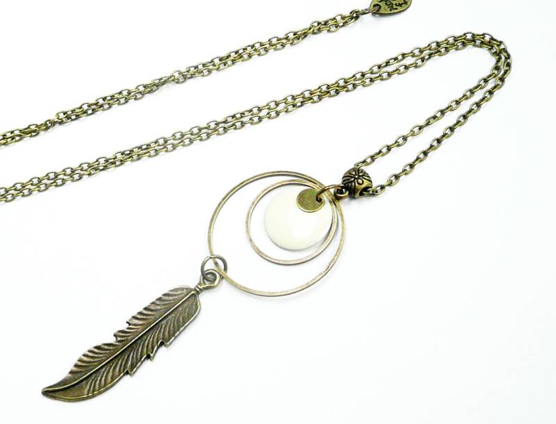 Dangle White Cream Earrings, Square Shaped Bronze Jewelry von FrancoiseCreations