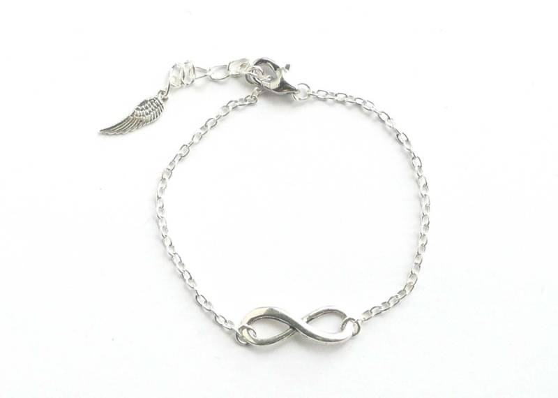 Infinity Bracelet, Friendship Silver Colored Angel's Wing Charm von FrancoiseCreations
